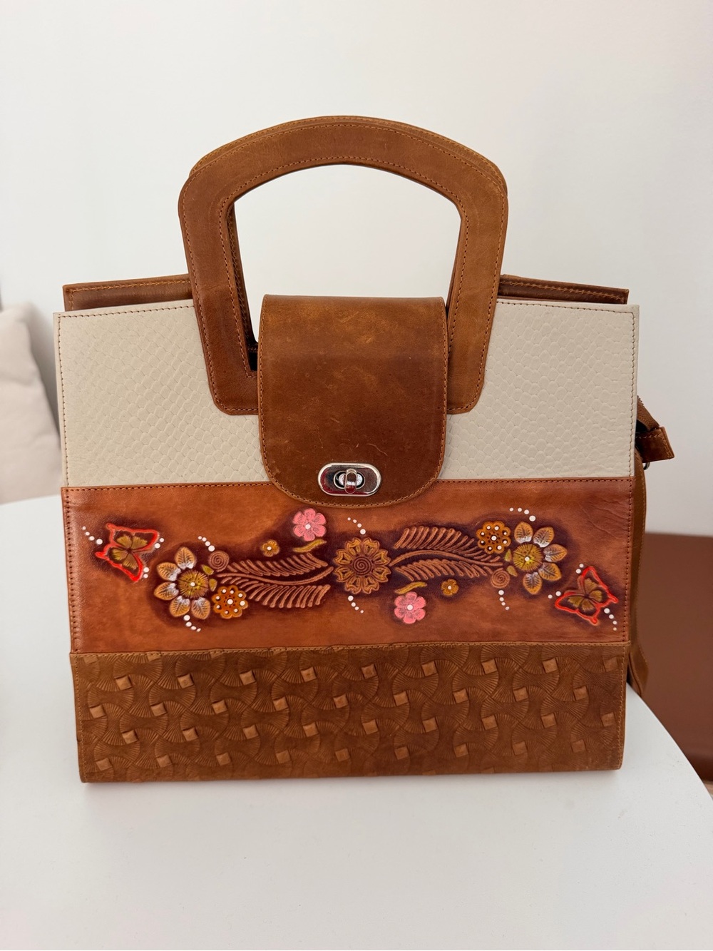 Hand painted Top-Handle Leather Bag (Made in Colombia